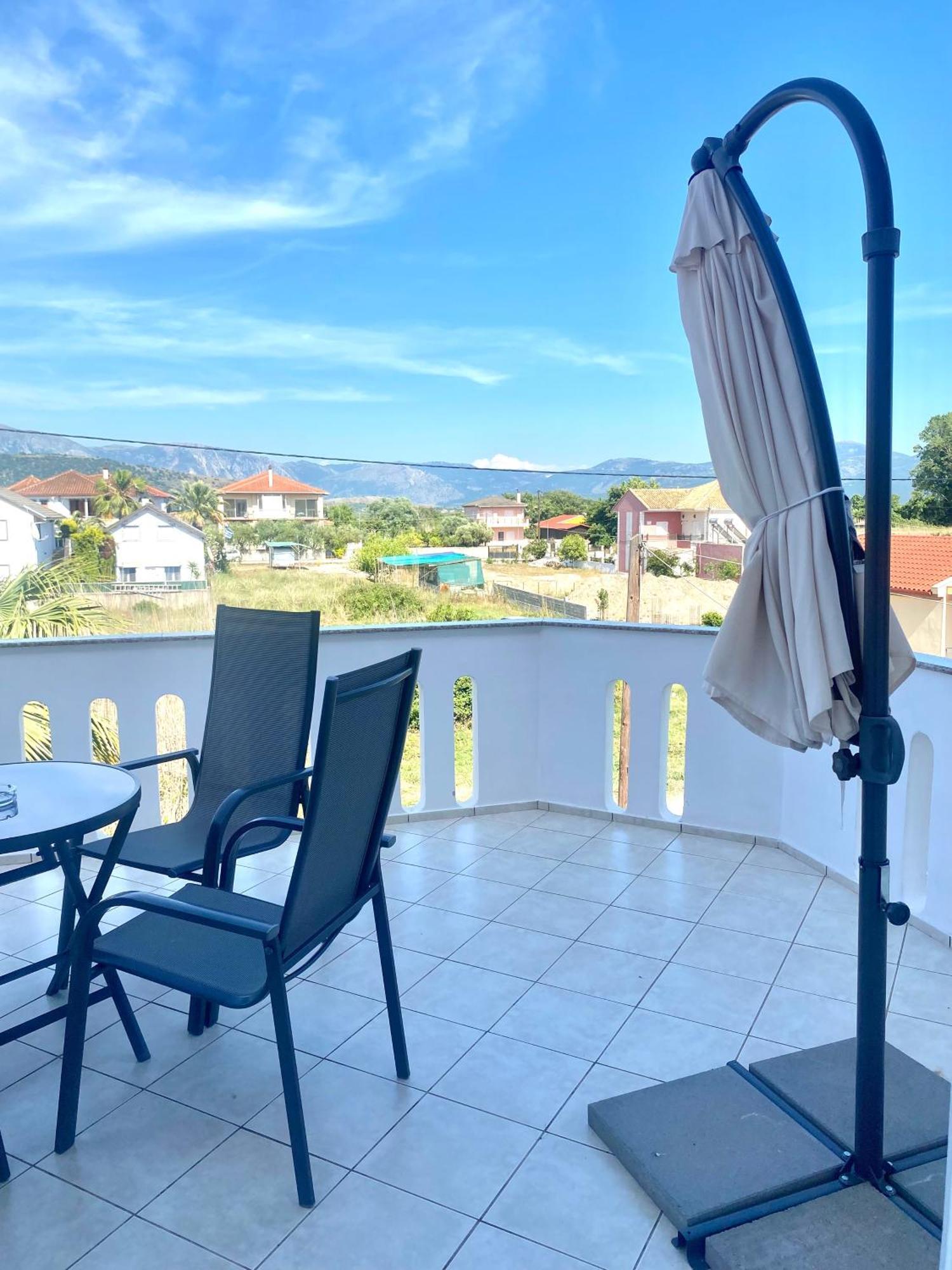 אמודיה Hotel Alexandros מראה חיצוני תמונה