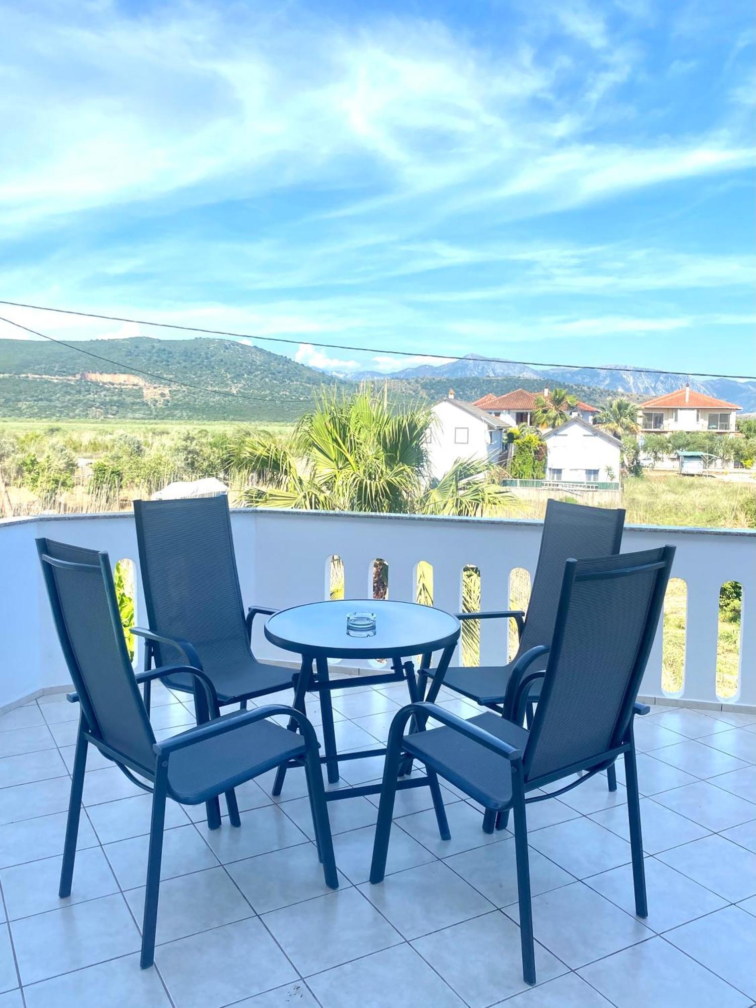 אמודיה Hotel Alexandros מראה חיצוני תמונה