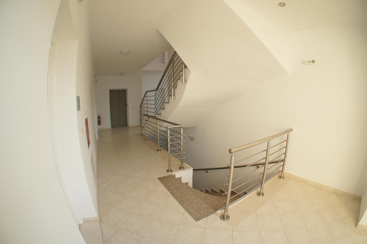 אמודיה Hotel Alexandros מראה חיצוני תמונה